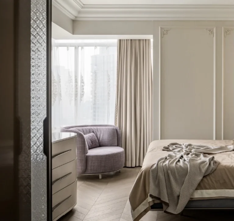 Miegamojo interjeras su Natuzzi baldais – ID Trazo (4)