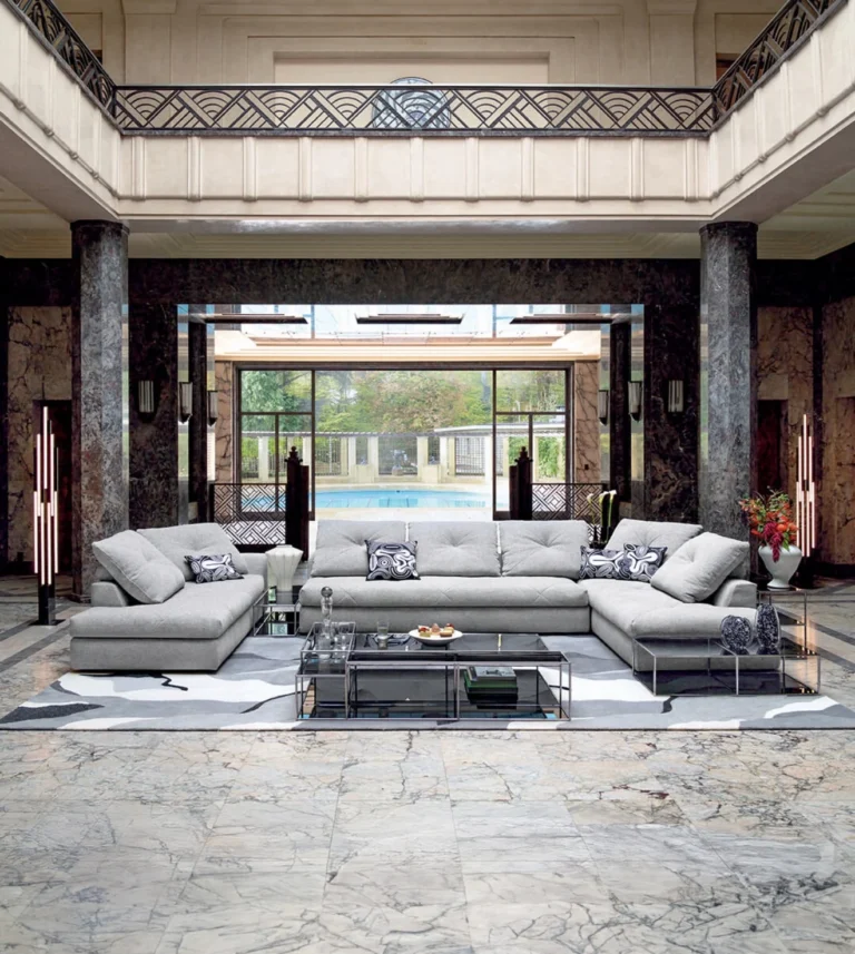 Svetainės interjeras su Roche Bobois baldais – ID Trazo (6)