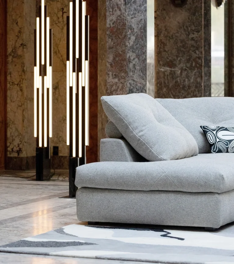Svetainės interjeras su Roche Bobois baldais – ID Trazo (7)